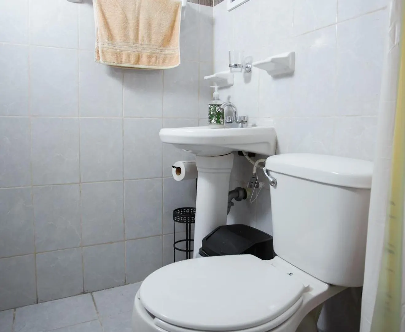 Apartamento Centrico Y Comodo Departamento, Sobre Avenida Principal En Cancun.