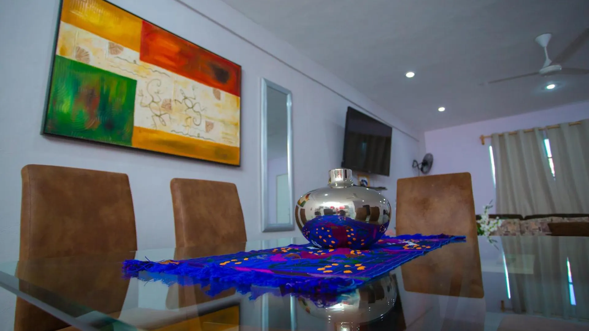 Centrico Y Comodo Departamento, Sobre Avenida Principal En Cancun. Apartment Cancun