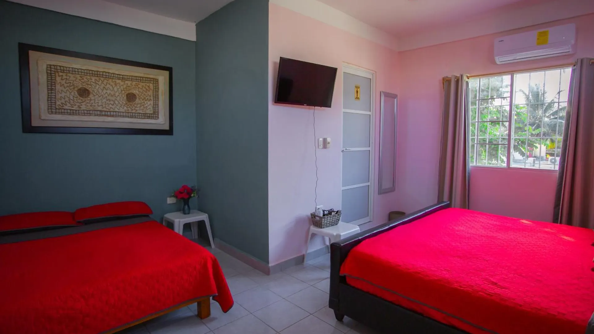 Centrico Y Comodo Departamento, Sobre Avenida Principal En Cancun. Apartment Cancun