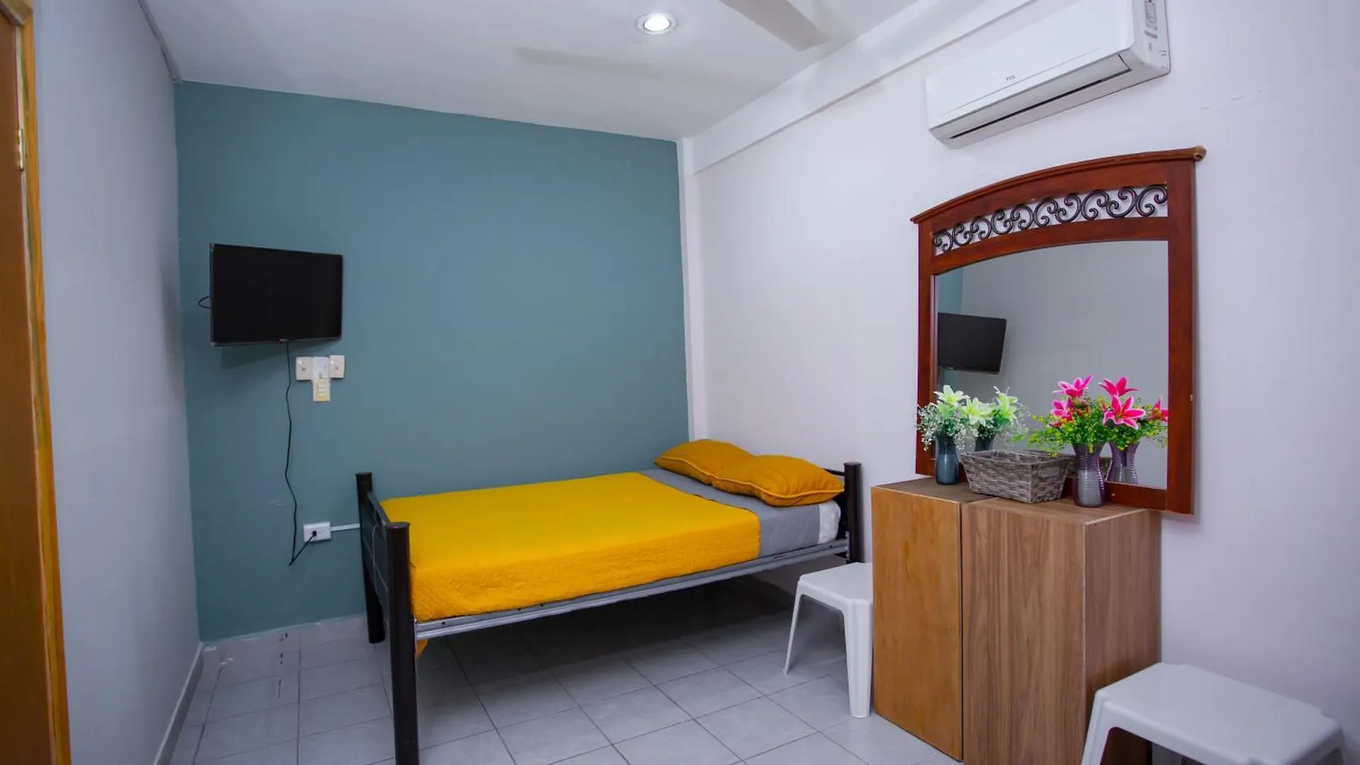 Centrico Y Comodo Departamento, Sobre Avenida Principal En Cancun. Apartmán