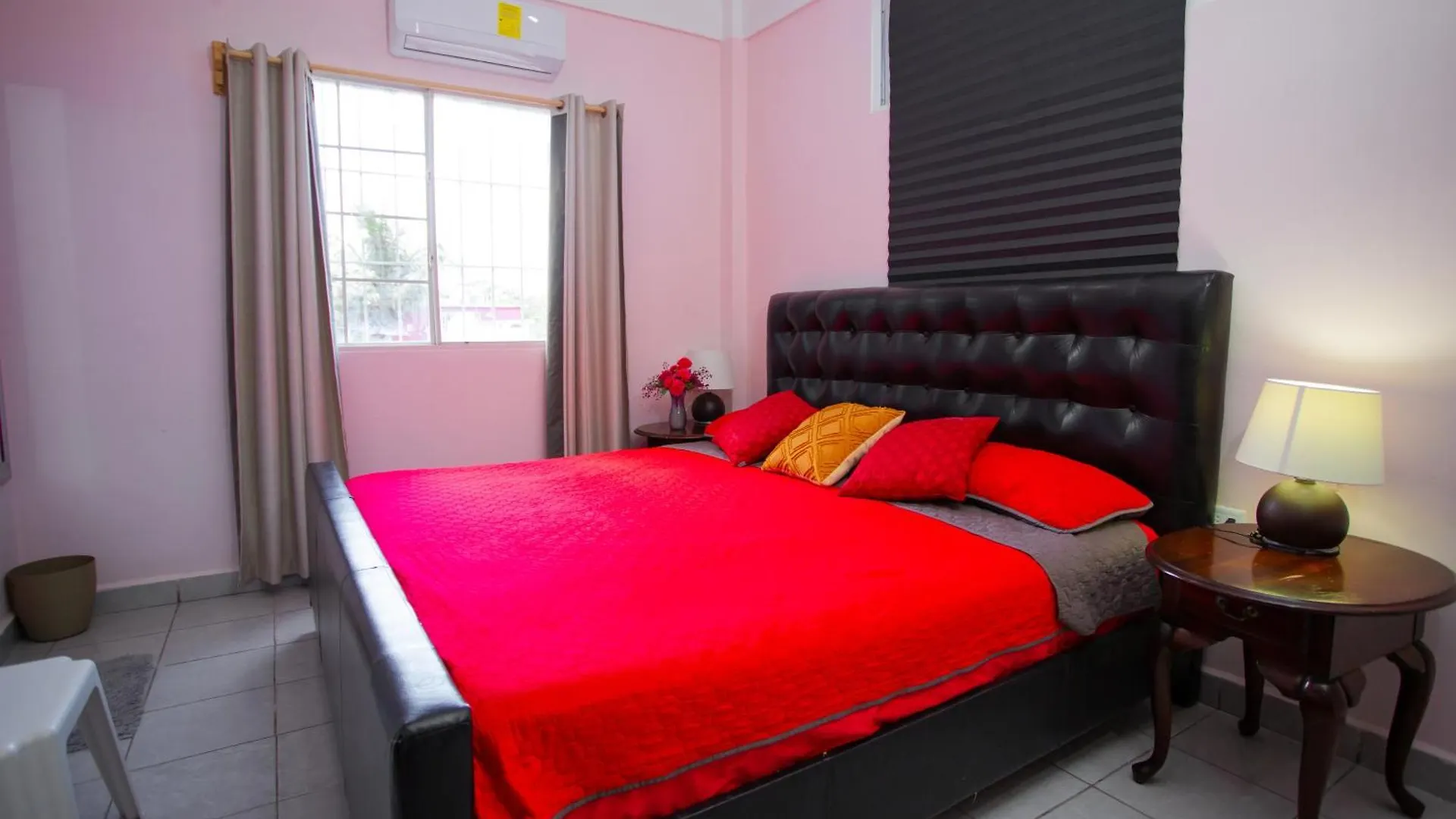 Centrico Y Comodo Departamento, Sobre Avenida Principal En Cancun. Apartmán